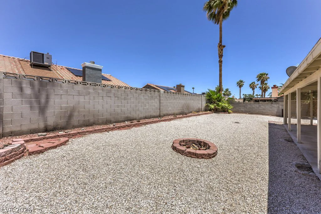 6304 LA MADRE, Las Vegas, NV 89130