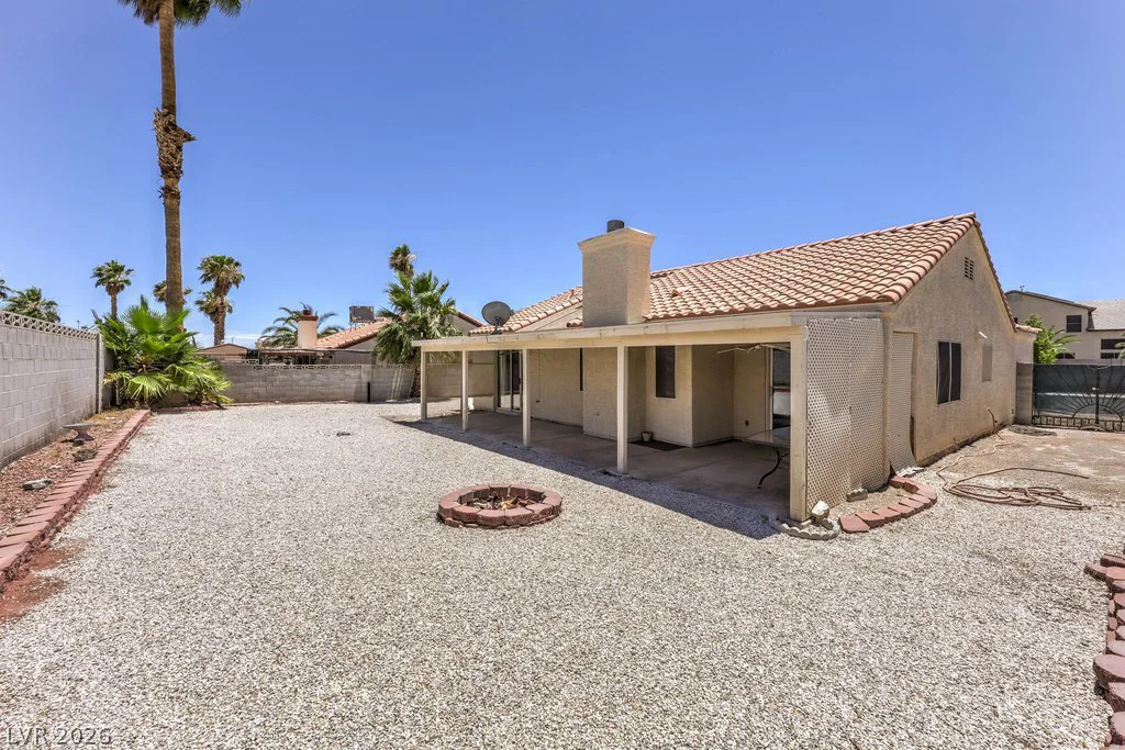 6304 LA MADRE, Las Vegas, NV 89130