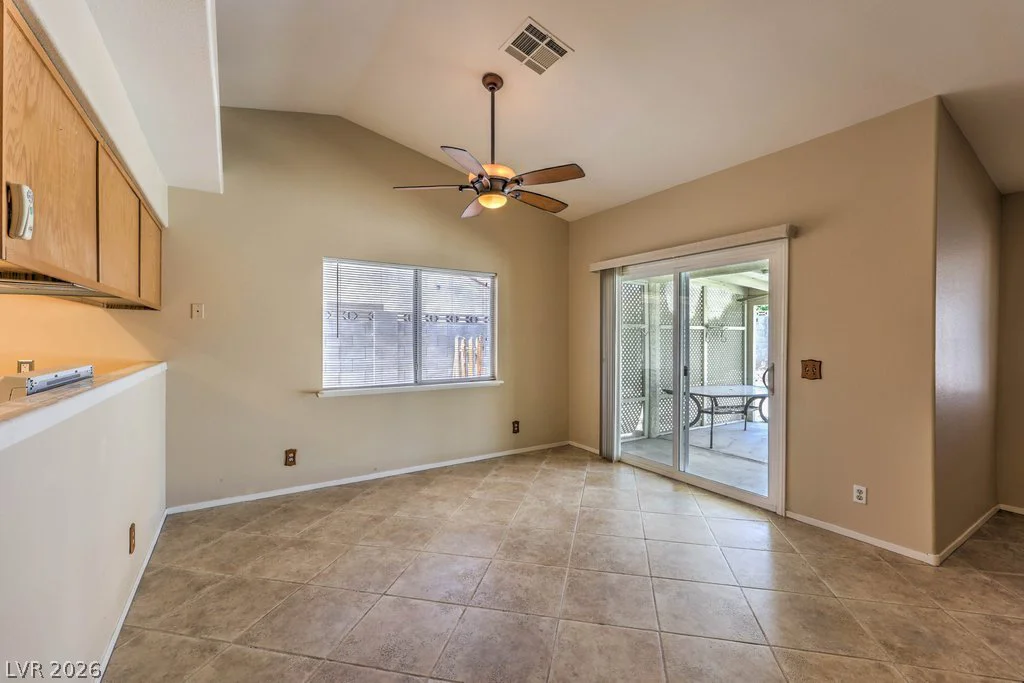6304 LA MADRE, Las Vegas, NV 89130