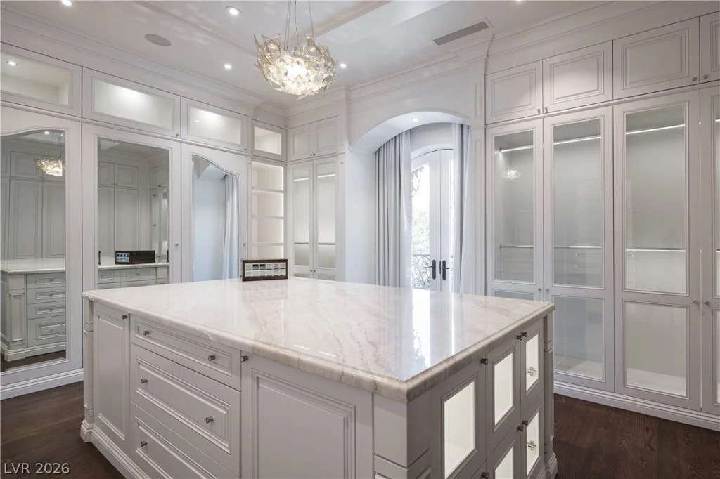 9017 Grove Crest, Las Vegas, NV 89134