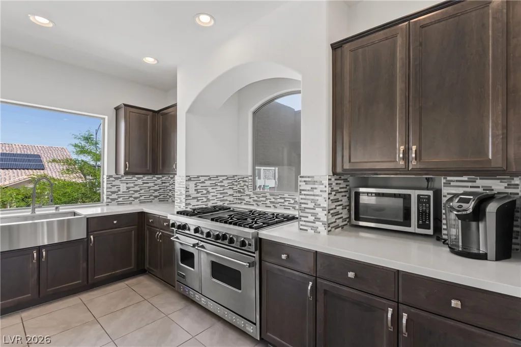 5707 Robin Ridge, Las Vegas, NV 89141