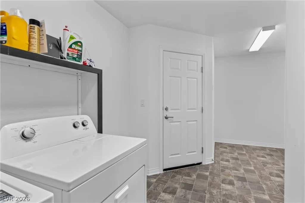 5707 Robin Ridge, Las Vegas, NV 89141
