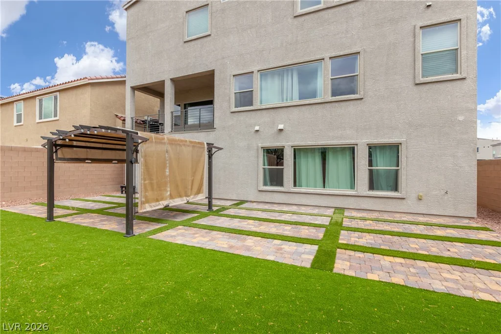 5707 Robin Ridge, Las Vegas, NV 89141