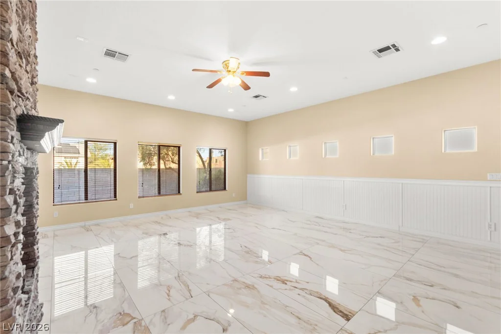 5584 Hawley, Las Vegas, NV 89118