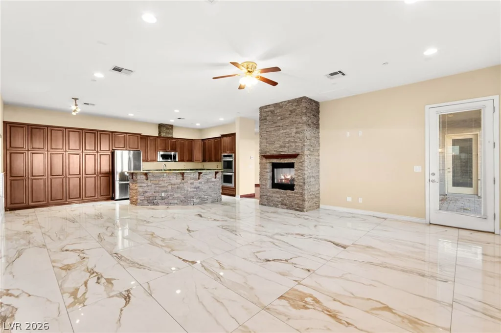 5584 Hawley, Las Vegas, NV 89118