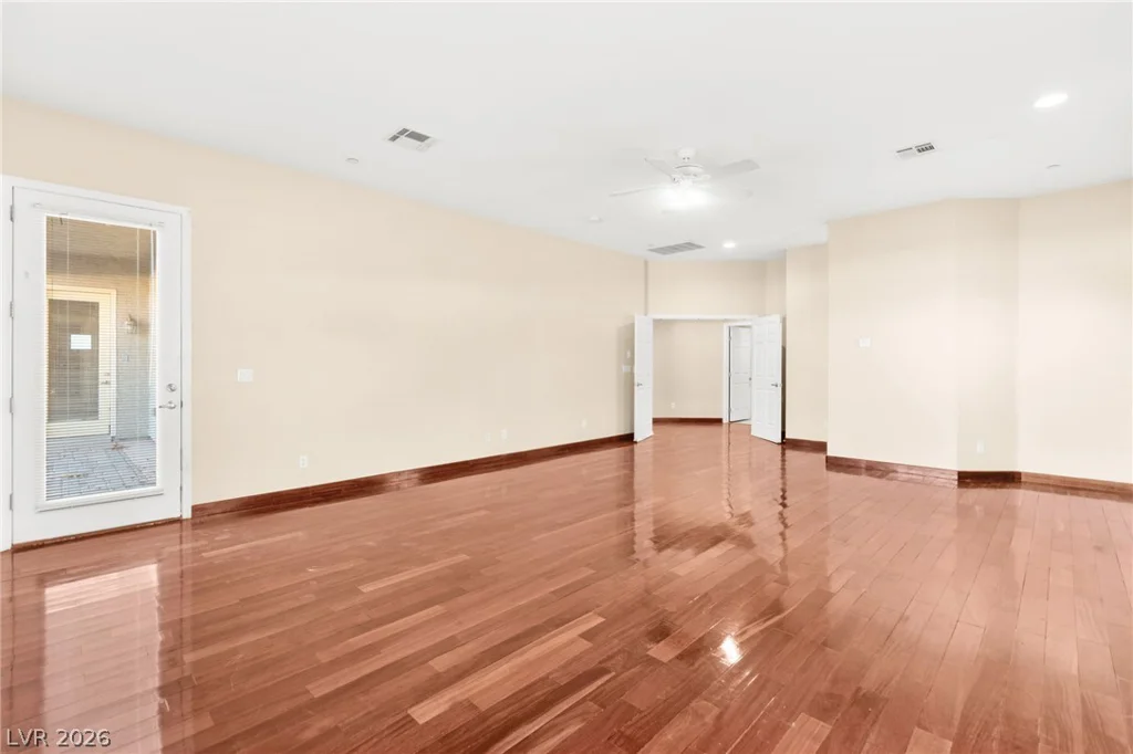 5584 Hawley, Las Vegas, NV 89118