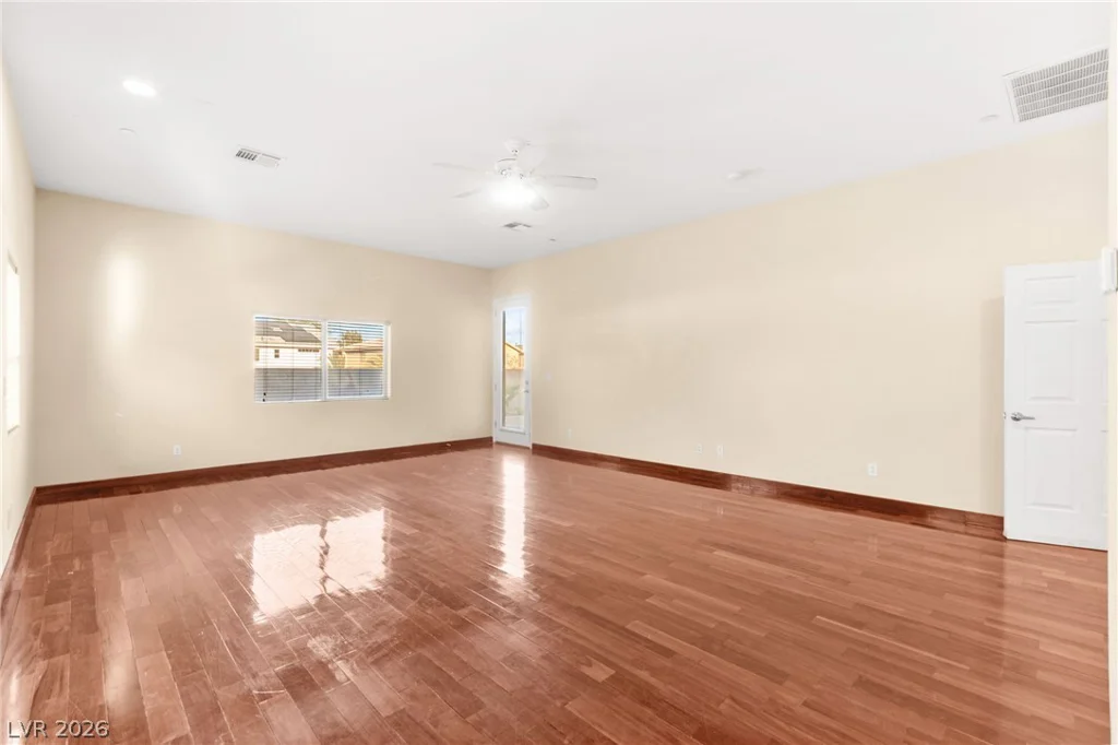 5584 Hawley, Las Vegas, NV 89118