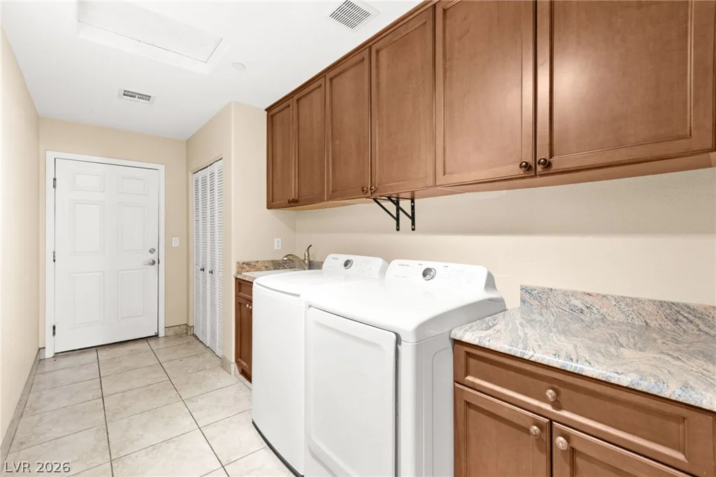 5584 Hawley, Las Vegas, NV 89118