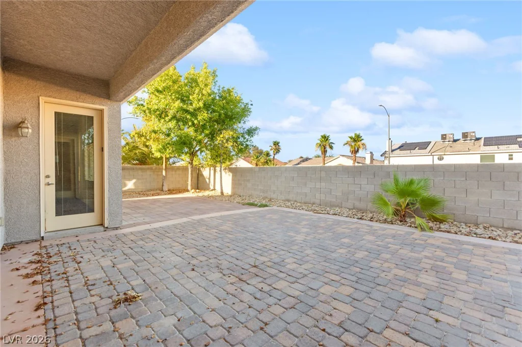 5584 Hawley, Las Vegas, NV 89118
