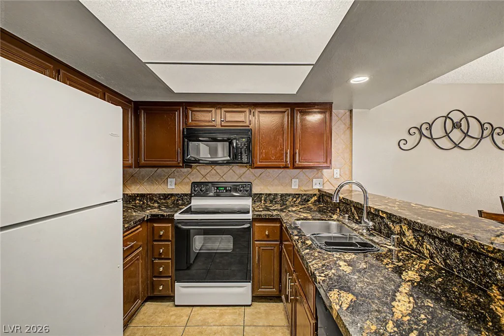 2753 Lodestone, Las Vegas, NV 89117