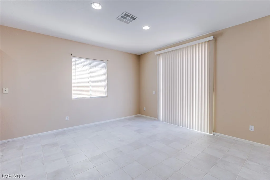 6284 Canvasback, Las Vegas, NV 89122