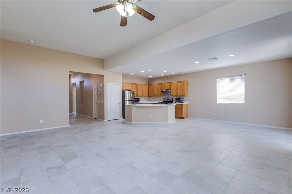 6284 Canvasback, Las Vegas, NV 89122