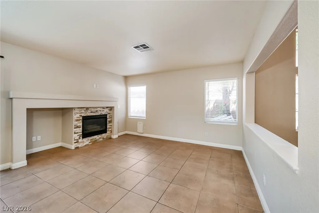 6957 Wineberry, Las Vegas, NV 89119