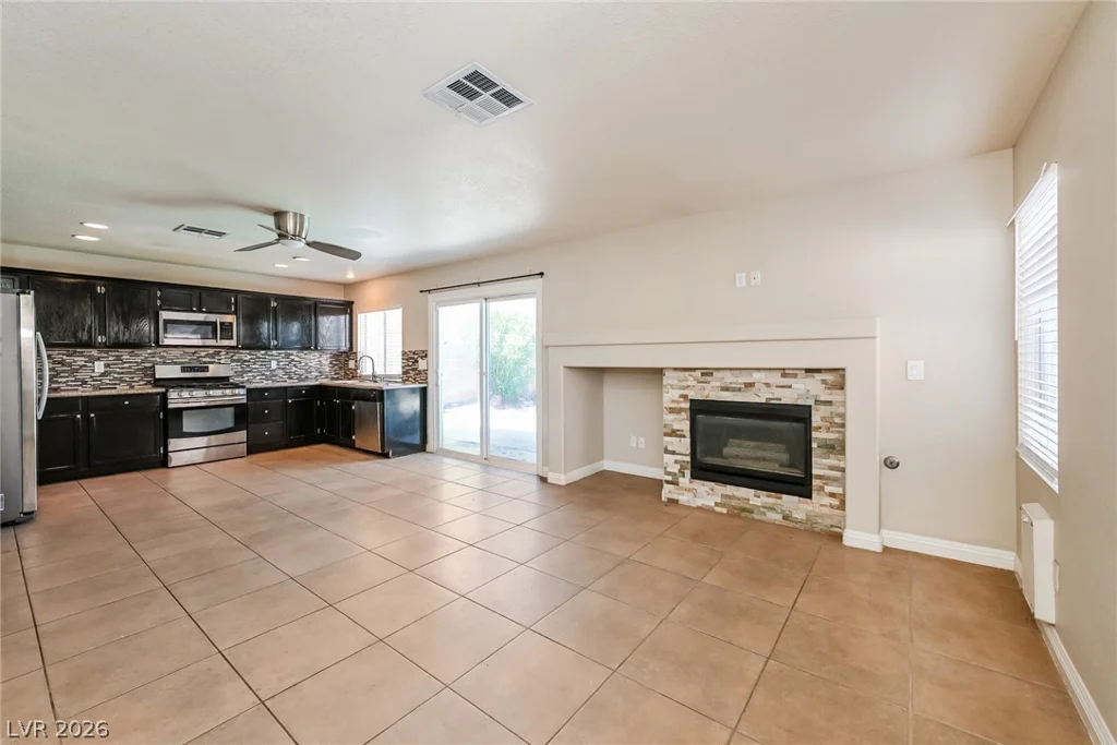 6957 Wineberry, Las Vegas, NV 89119