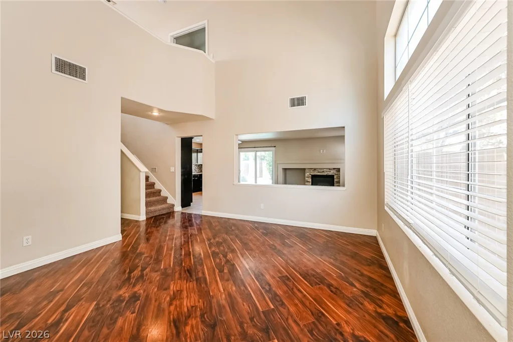 6957 Wineberry, Las Vegas, NV 89119