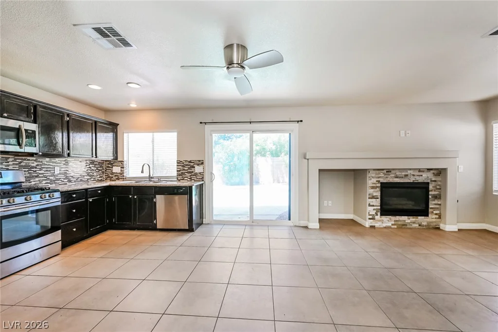 6957 Wineberry, Las Vegas, NV 89119