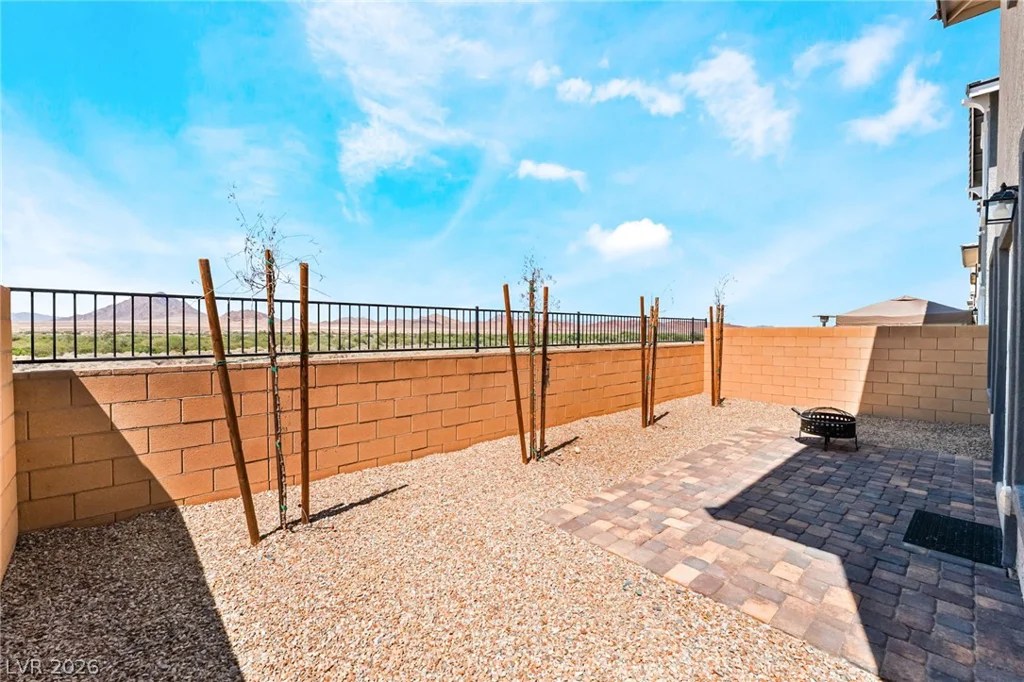 410 Larksong, Henderson, NV 89011