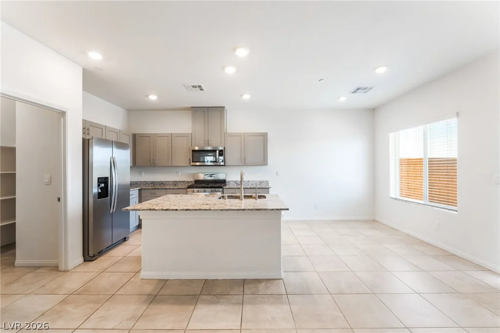 410 Larksong, Henderson, NV 89011