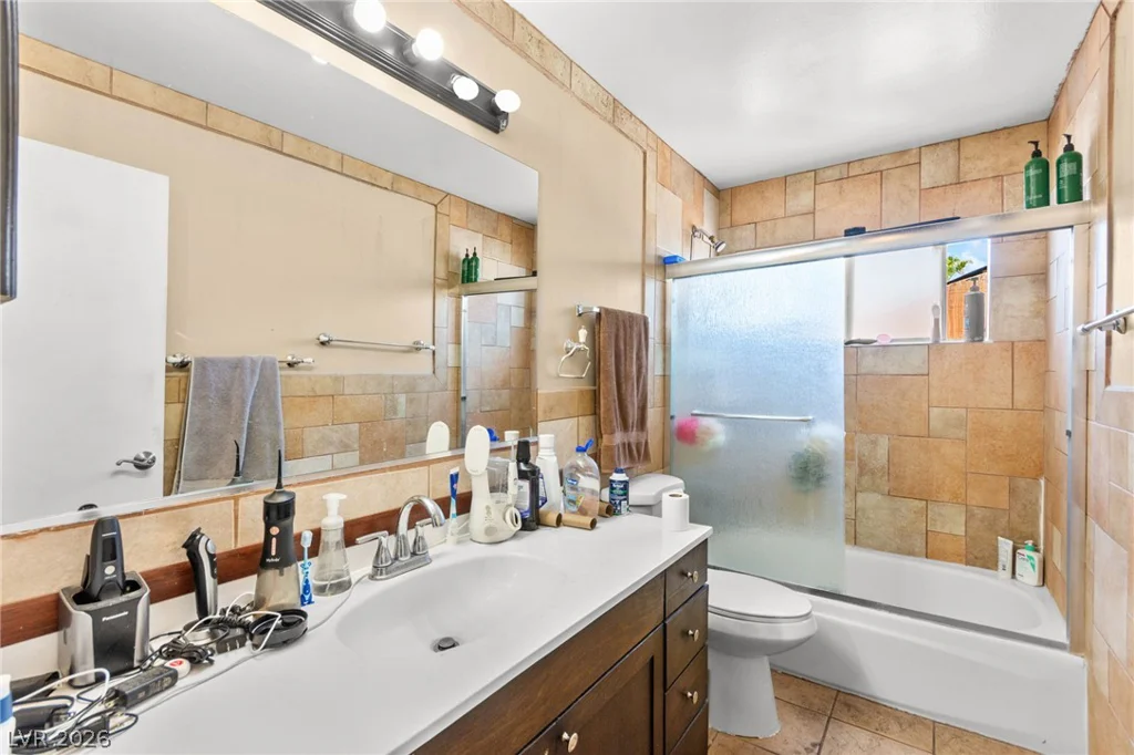 816 Antigua, Las Vegas, NV 89145