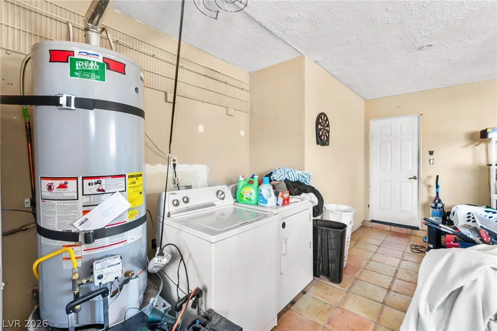 816 Antigua, Las Vegas, NV 89145