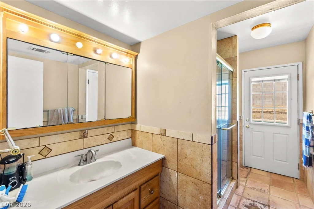 816 Antigua, Las Vegas, NV 89145