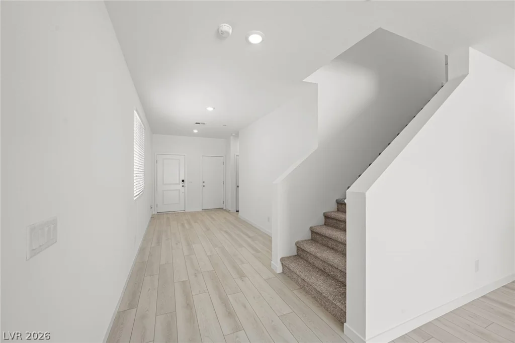 8172 Gusty Brook, Las Vegas, NV 89113