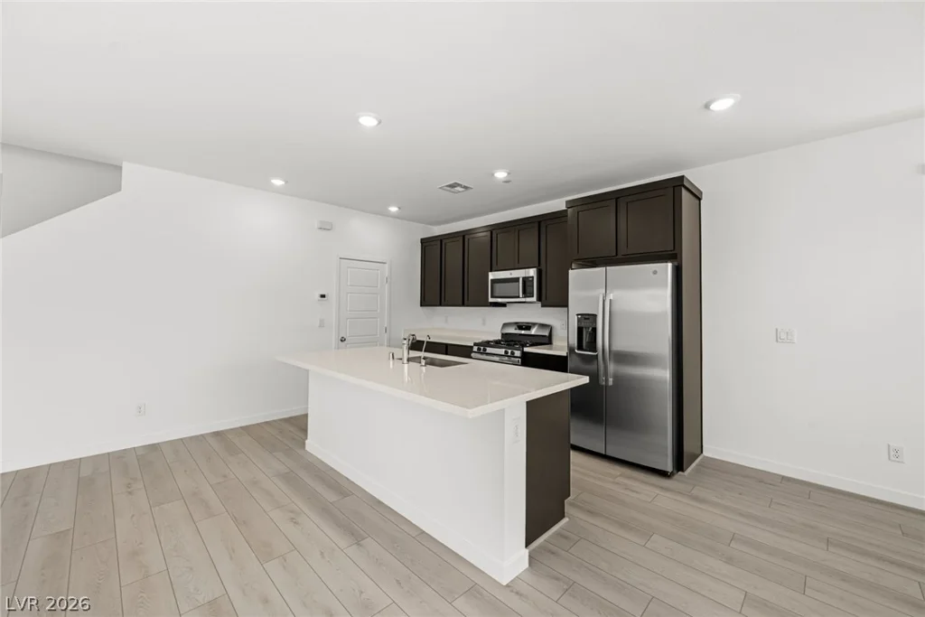 8172 Gusty Brook, Las Vegas, NV 89113