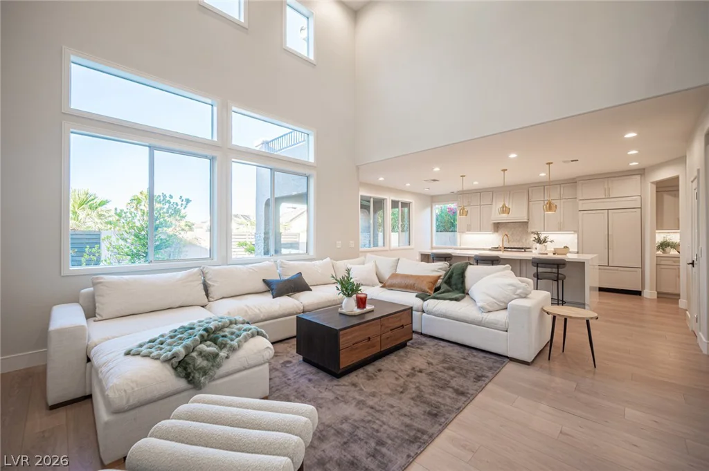 938 Roseberry, Las Vegas, NV 89138