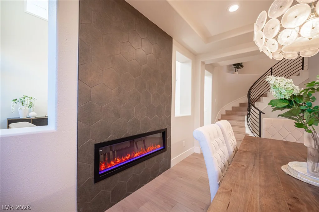 938 Roseberry, Las Vegas, NV 89138