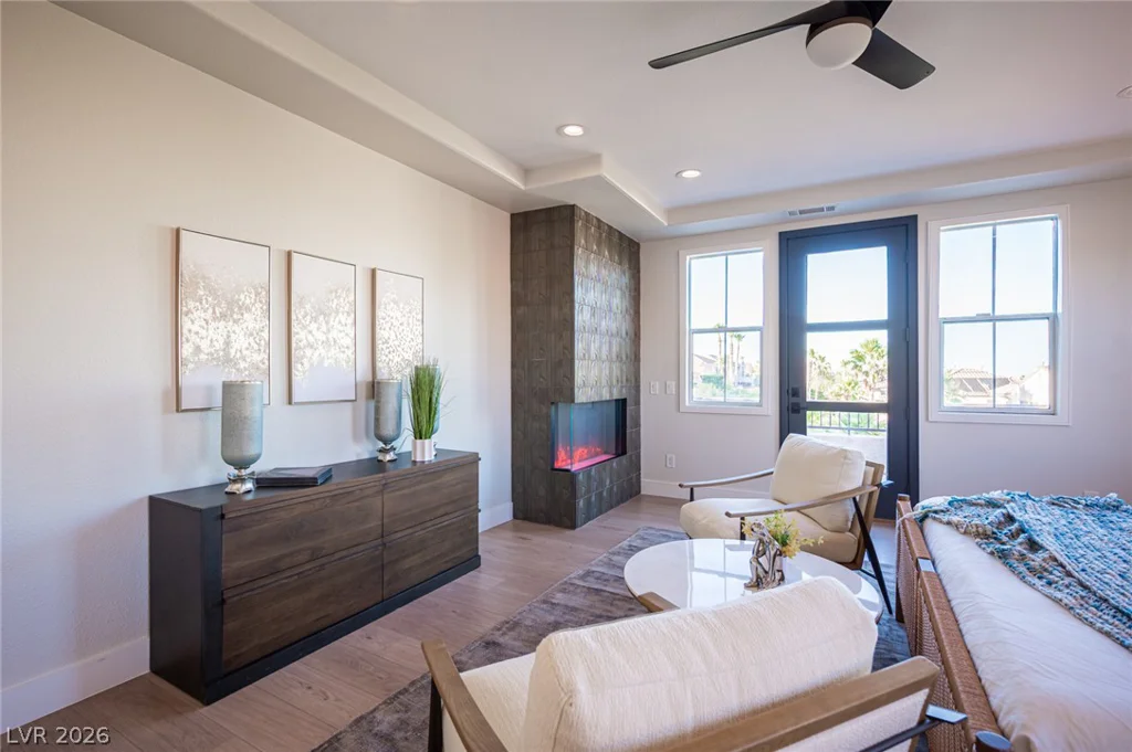 938 Roseberry, Las Vegas, NV 89138