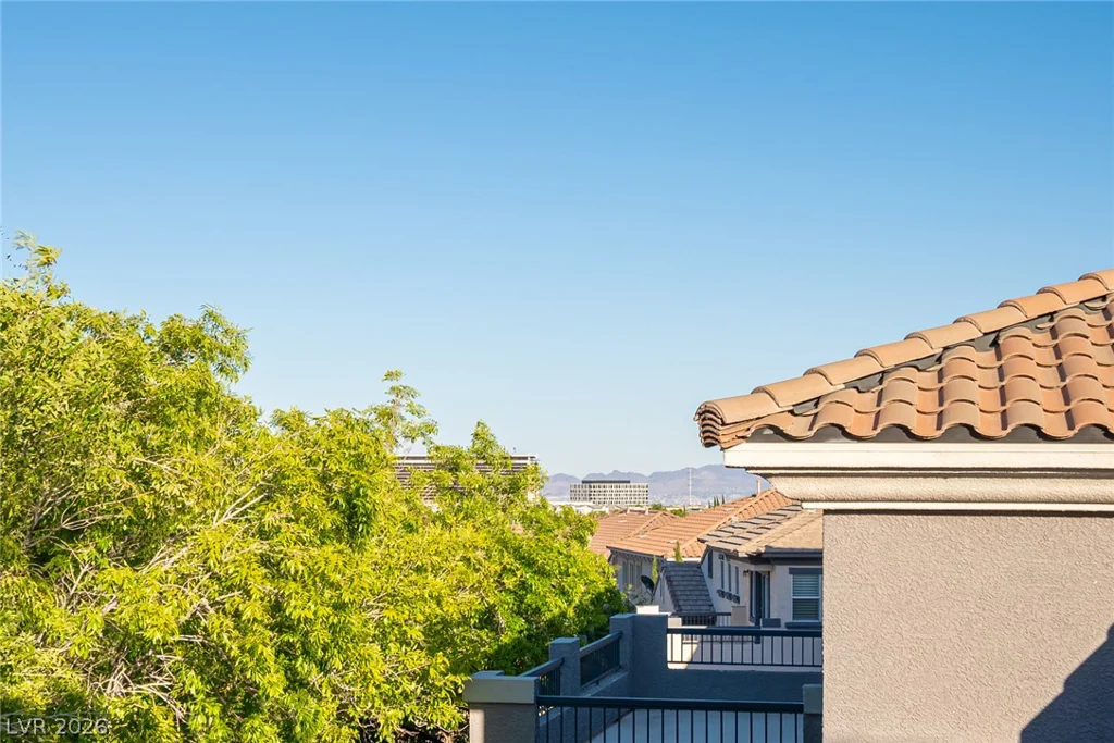 938 Roseberry, Las Vegas, NV 89138