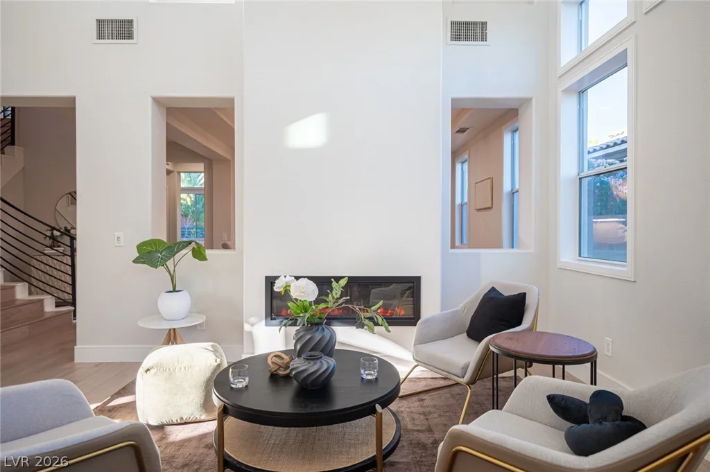 938 Roseberry, Las Vegas, NV 89138
