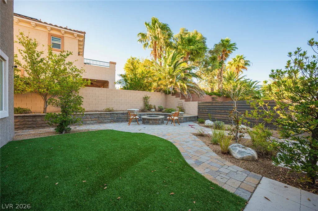 938 Roseberry, Las Vegas, NV 89138