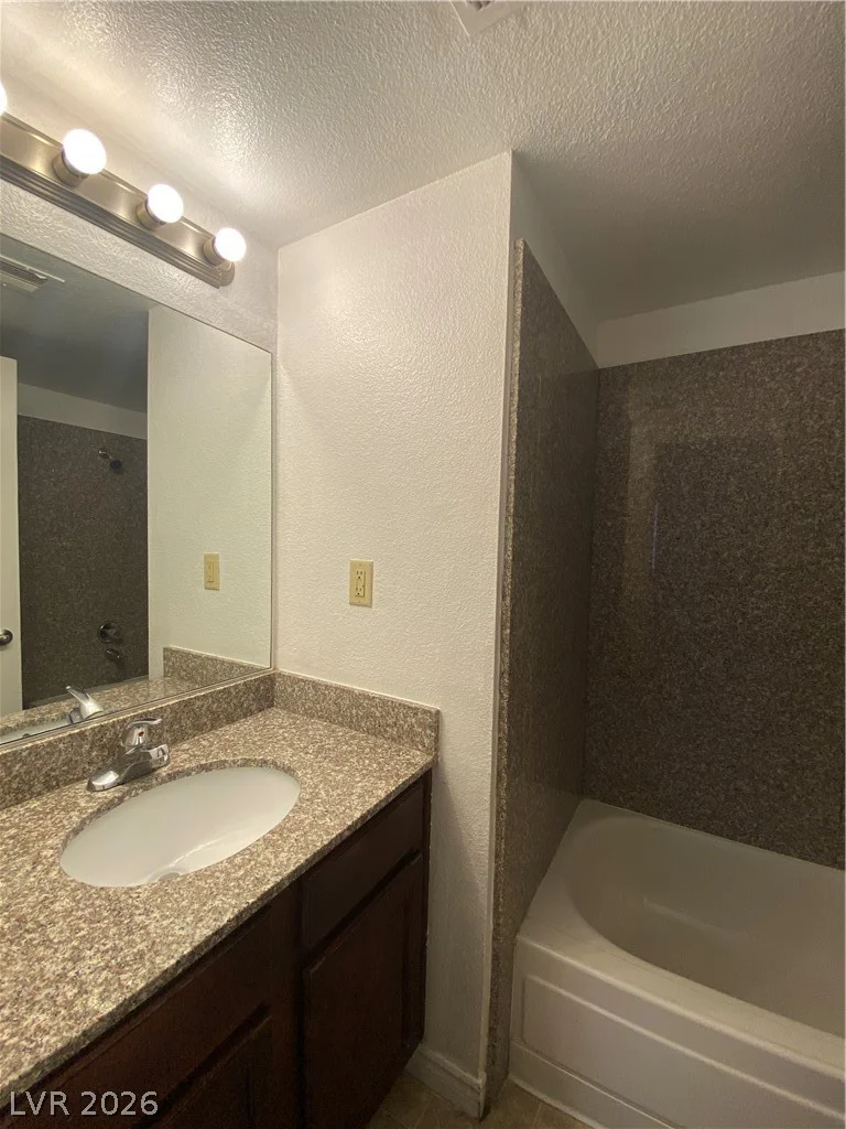 5221 River Glen, Las Vegas, NV 89103