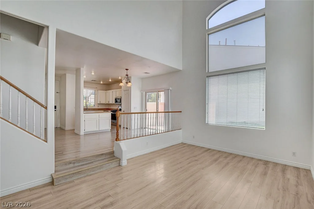 10331 Adams Chase, Las Vegas, NV 89183