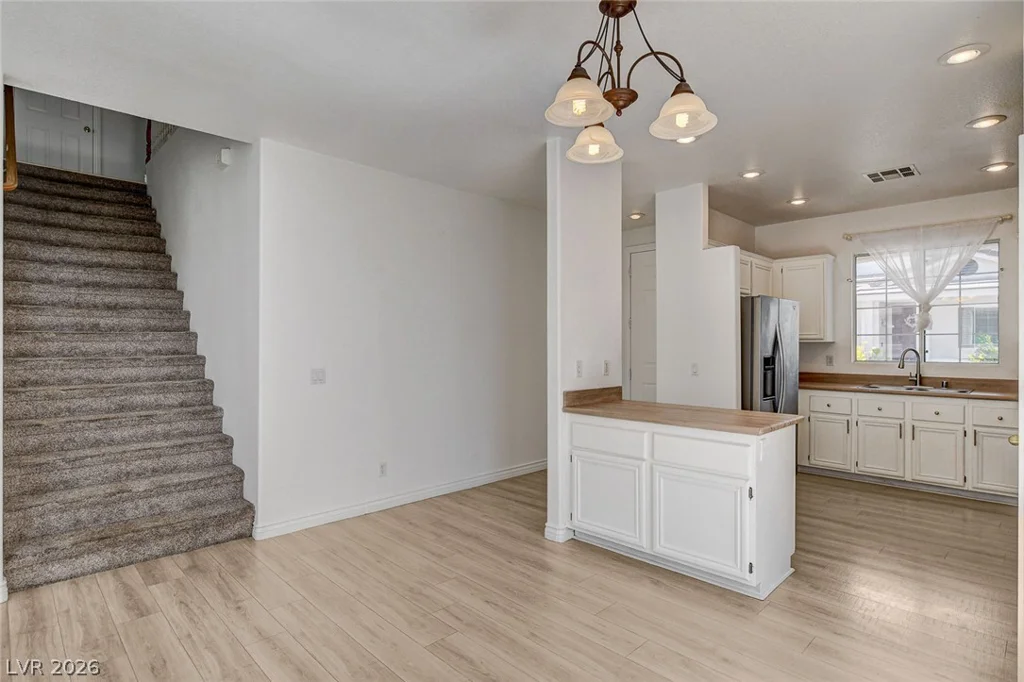 10331 Adams Chase, Las Vegas, NV 89183