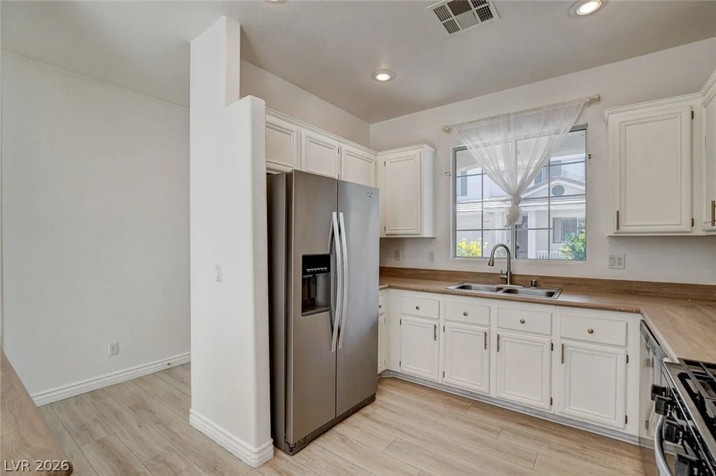 10331 Adams Chase, Las Vegas, NV 89183