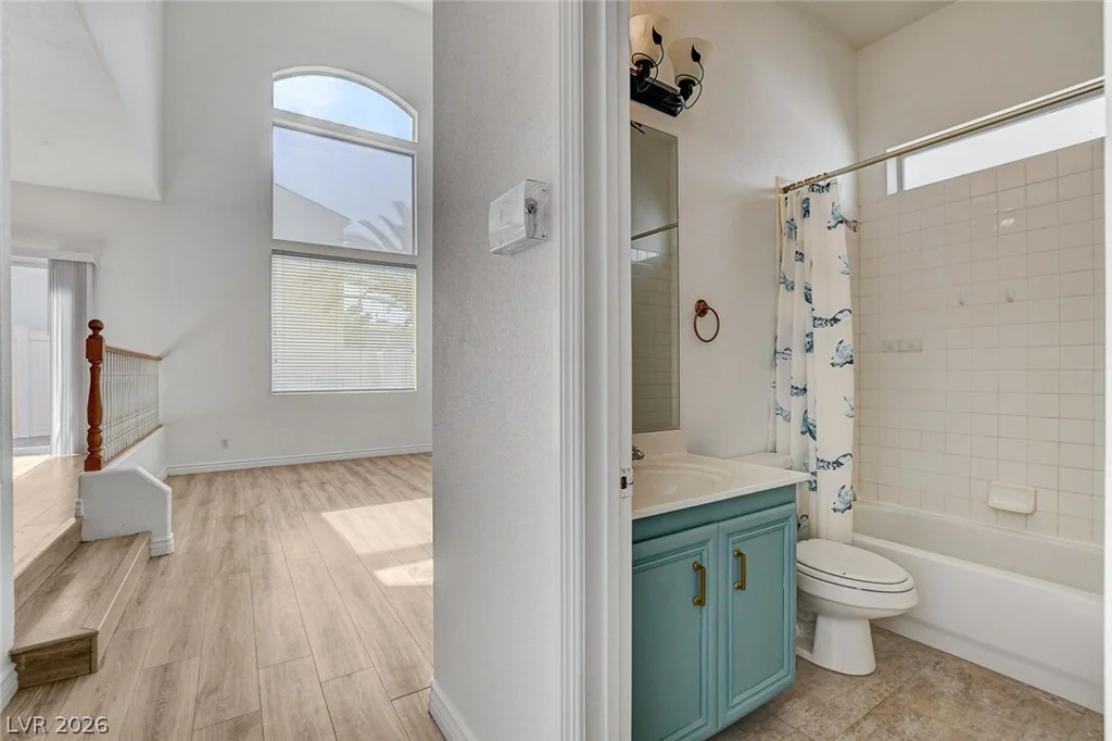 10331 Adams Chase, Las Vegas, NV 89183