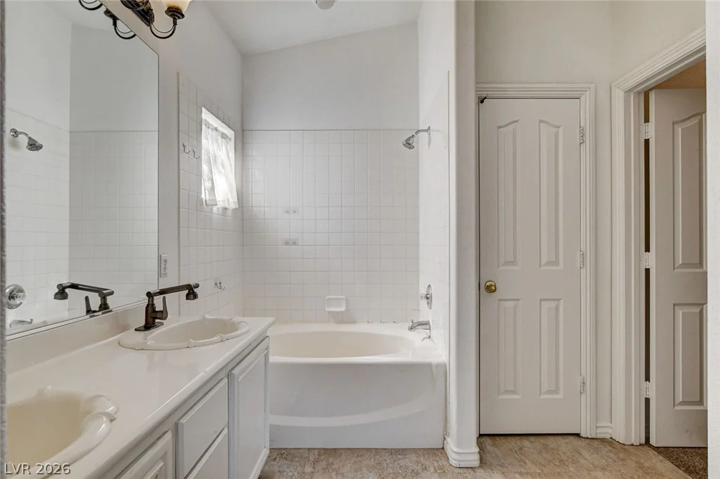10331 Adams Chase, Las Vegas, NV 89183