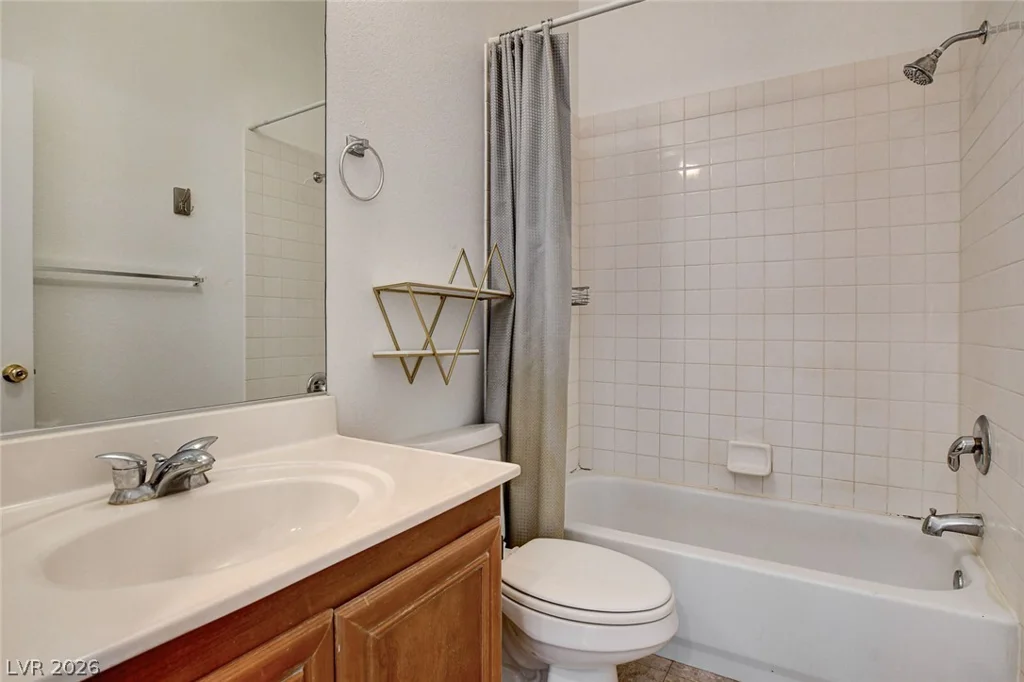 10331 Adams Chase, Las Vegas, NV 89183
