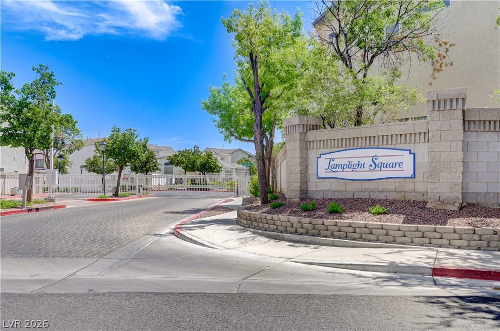 10331 Adams Chase, Las Vegas, NV 89183