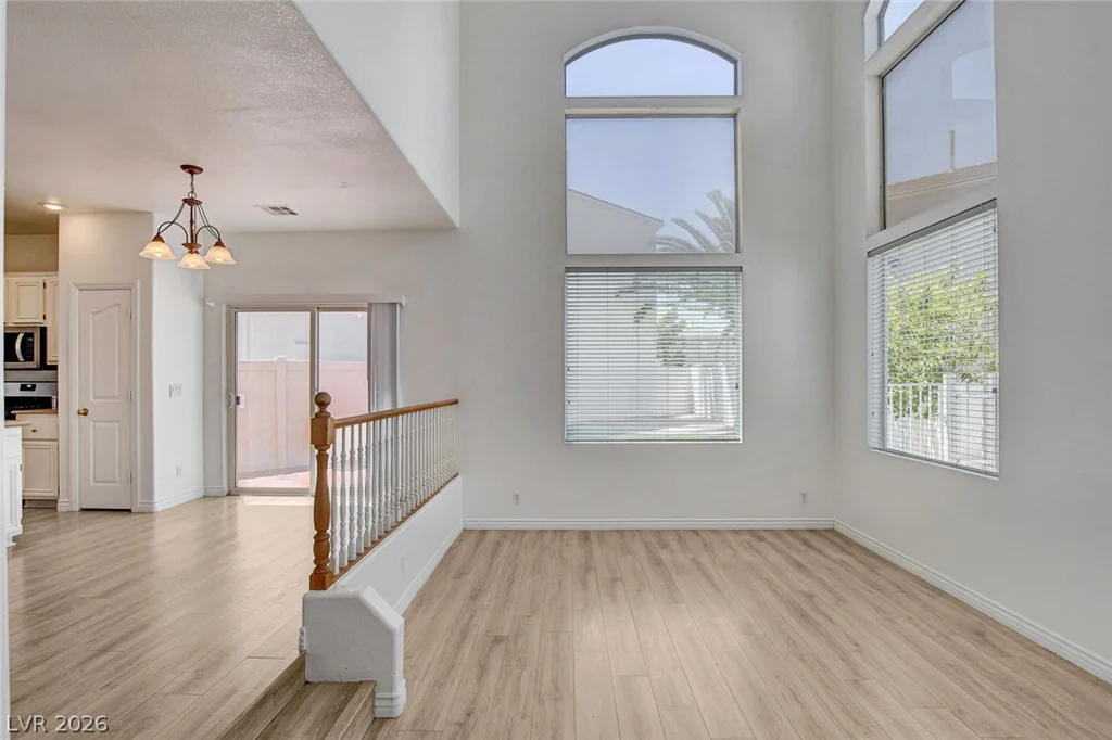 10331 Adams Chase, Las Vegas, NV 89183