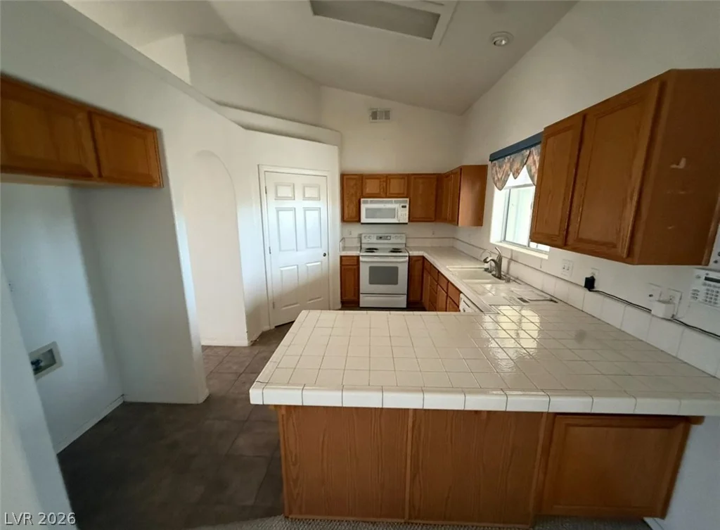 2190 Xenia, Pahrump, NV 89048