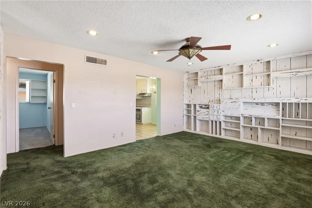 2217 Dori, Las Vegas, NV 89101