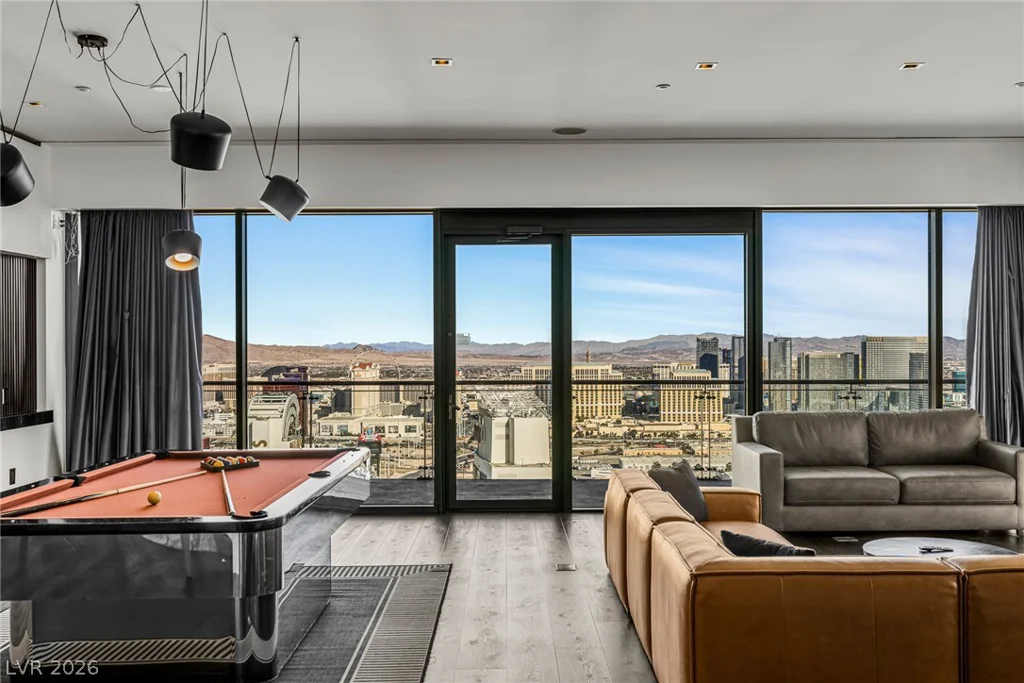 4381 Flamingo, Las Vegas, NV 89103