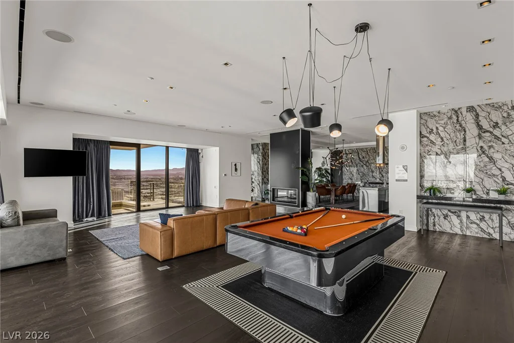 4381 Flamingo, Las Vegas, NV 89103