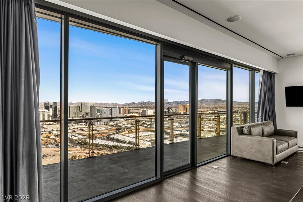 4381 Flamingo, Las Vegas, NV 89103
