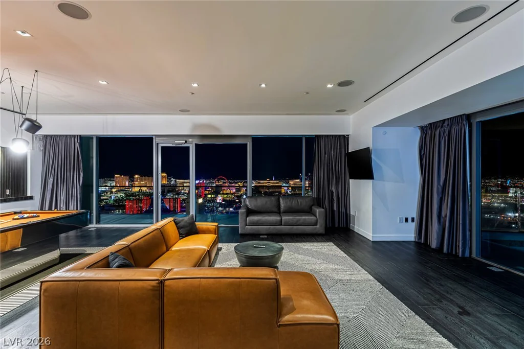 4381 Flamingo, Las Vegas, NV 89103