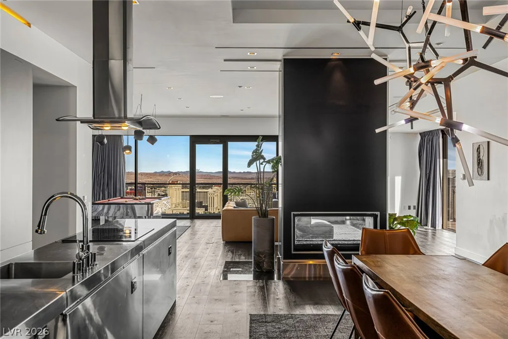 4381 Flamingo, Las Vegas, NV 89103
