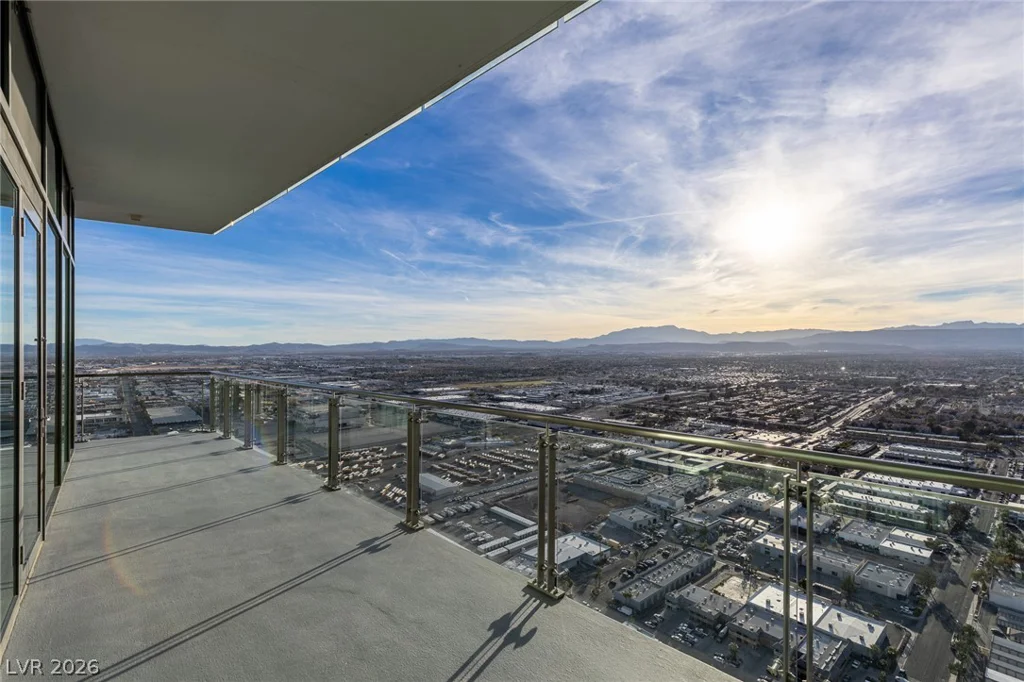 4381 Flamingo, Las Vegas, NV 89103